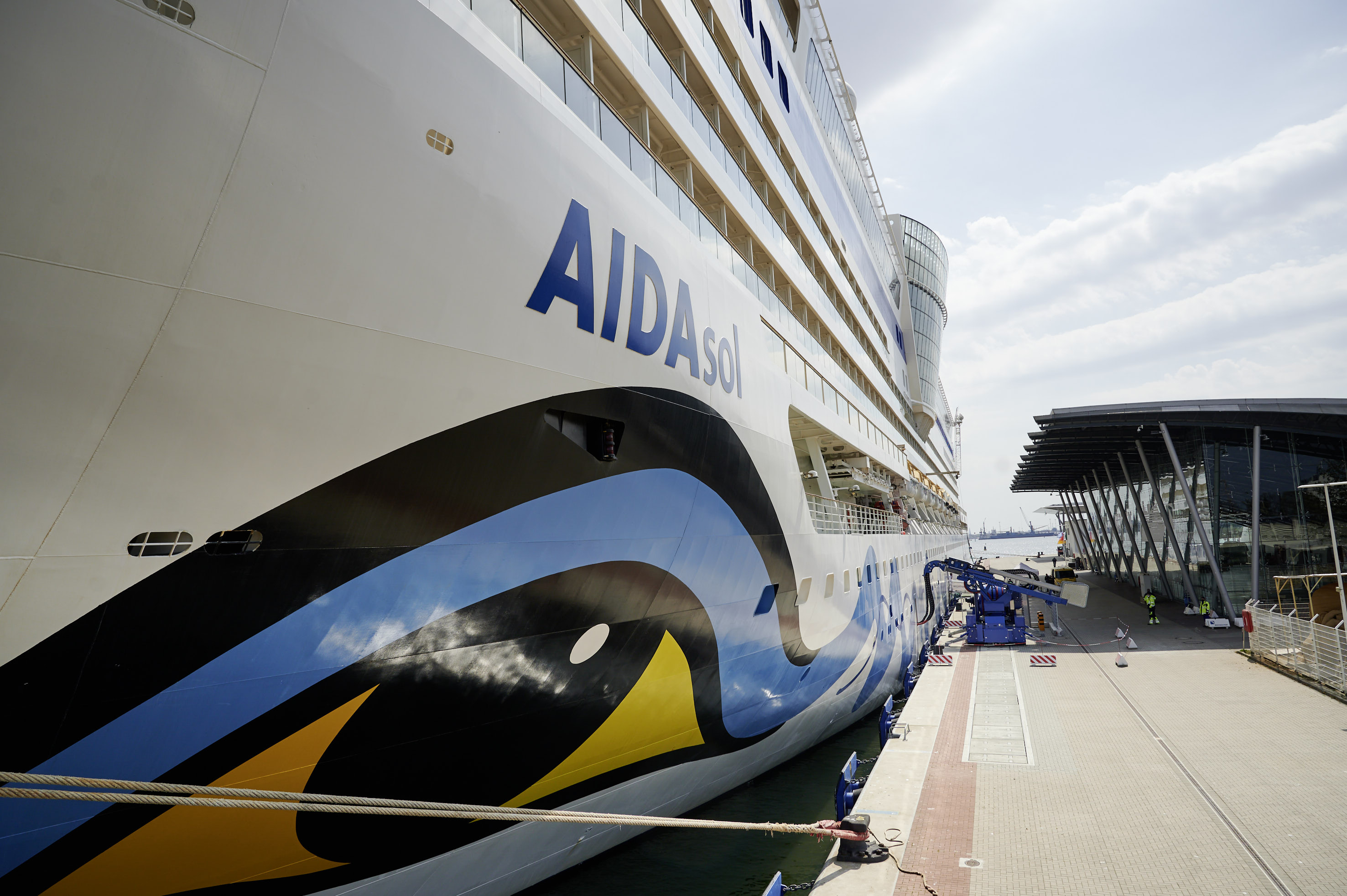 AIDAsol ends the main cruise shipping season in Rostock-Warnemünde  AIDAsol ends the main cruise shipping season in Rostock-Warnemünde