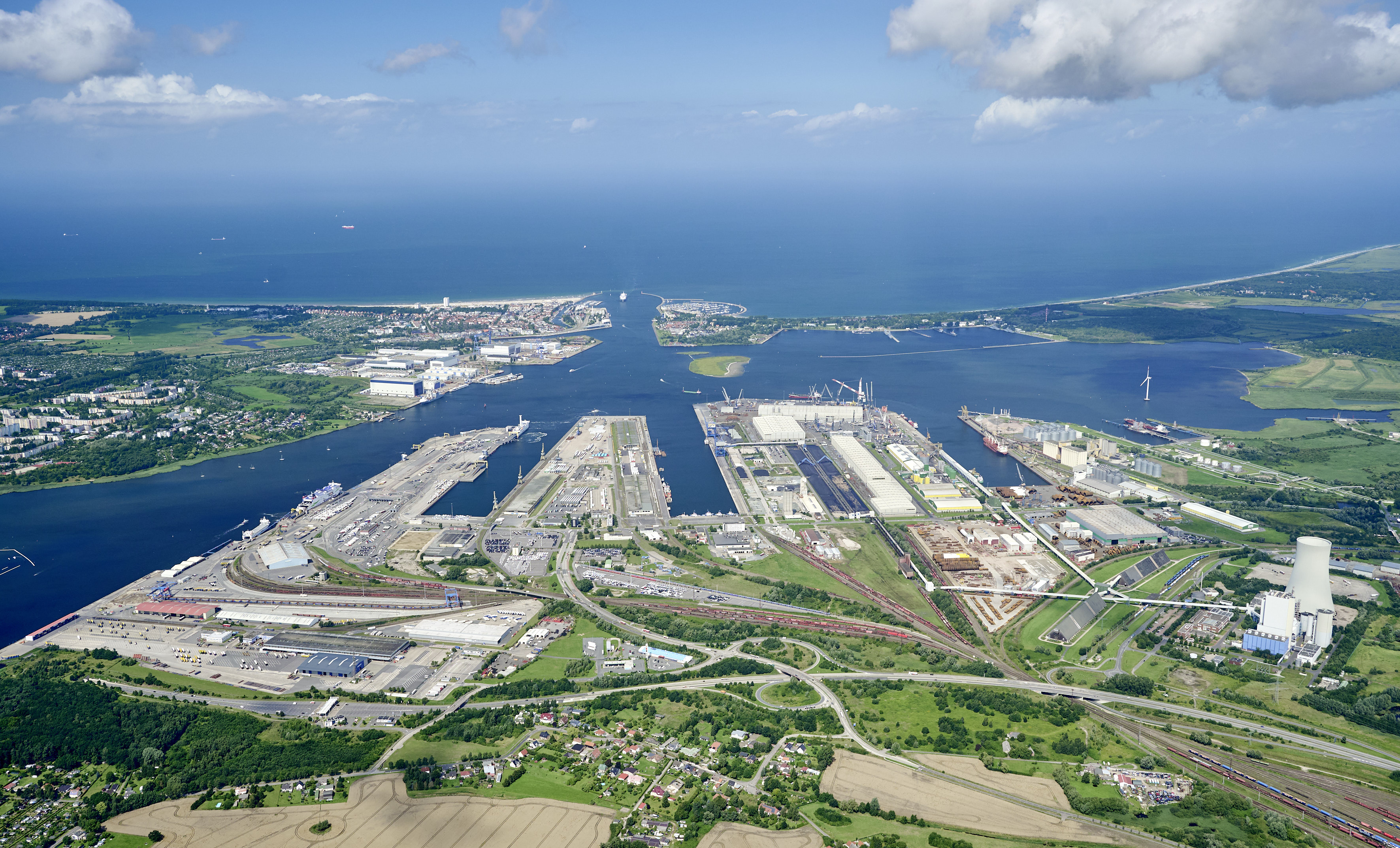 Das dritte Jahr in Folge über 30 Millionen Tonnen Fracht in Rostock