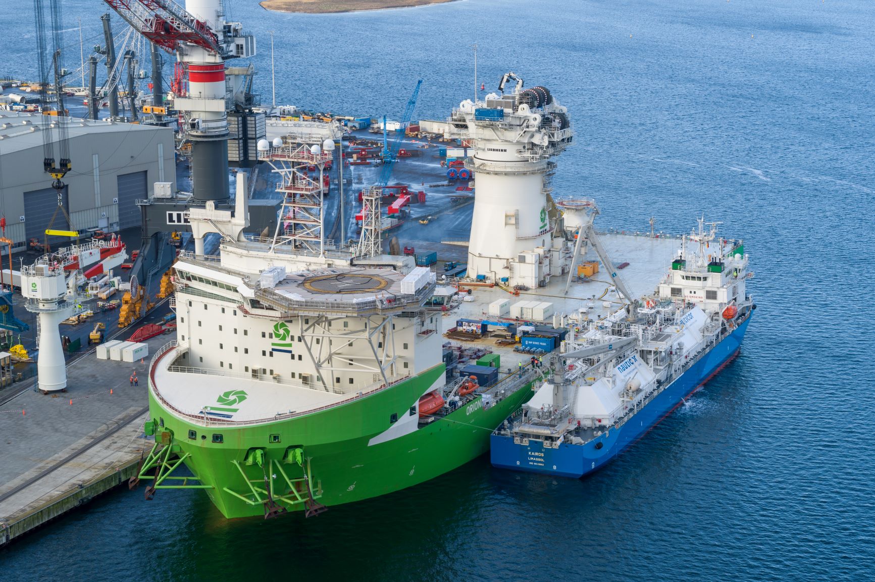 First ship-to-ship LNG bunkering operation in the Port of Rostock
