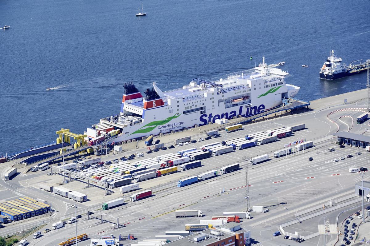 Halbjahresbilanz Stena Line Deutschland: Trotz schwacher Konjunktur ist die Entwicklung in etwa auf Vorjahresniveau Halbjahresbilanz Stena Line Deutschland: Trotz schwacher Konjunktur ist die Entwicklung in etwa auf Vorjahresniveau