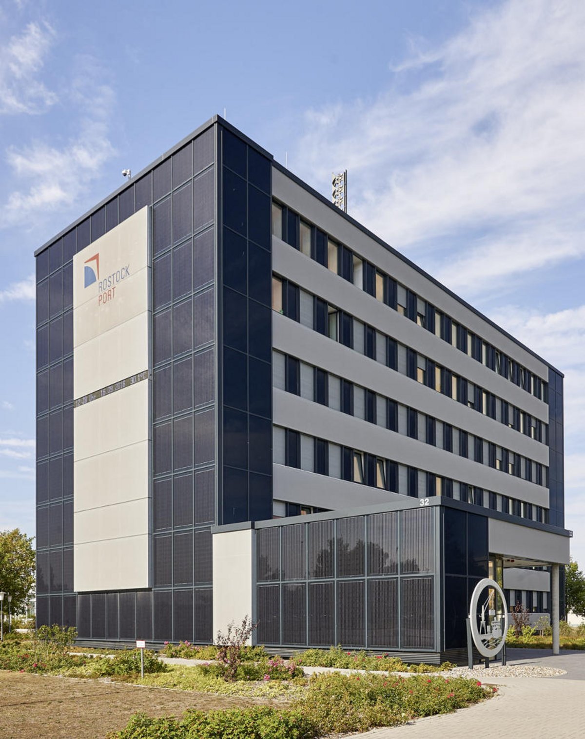 Rostock Port: Start