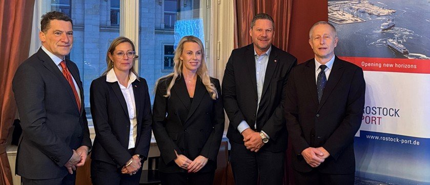 Häfen Rostock und Trelleborg, Stena Line: Eisenbahnfährverkehr unterstützen