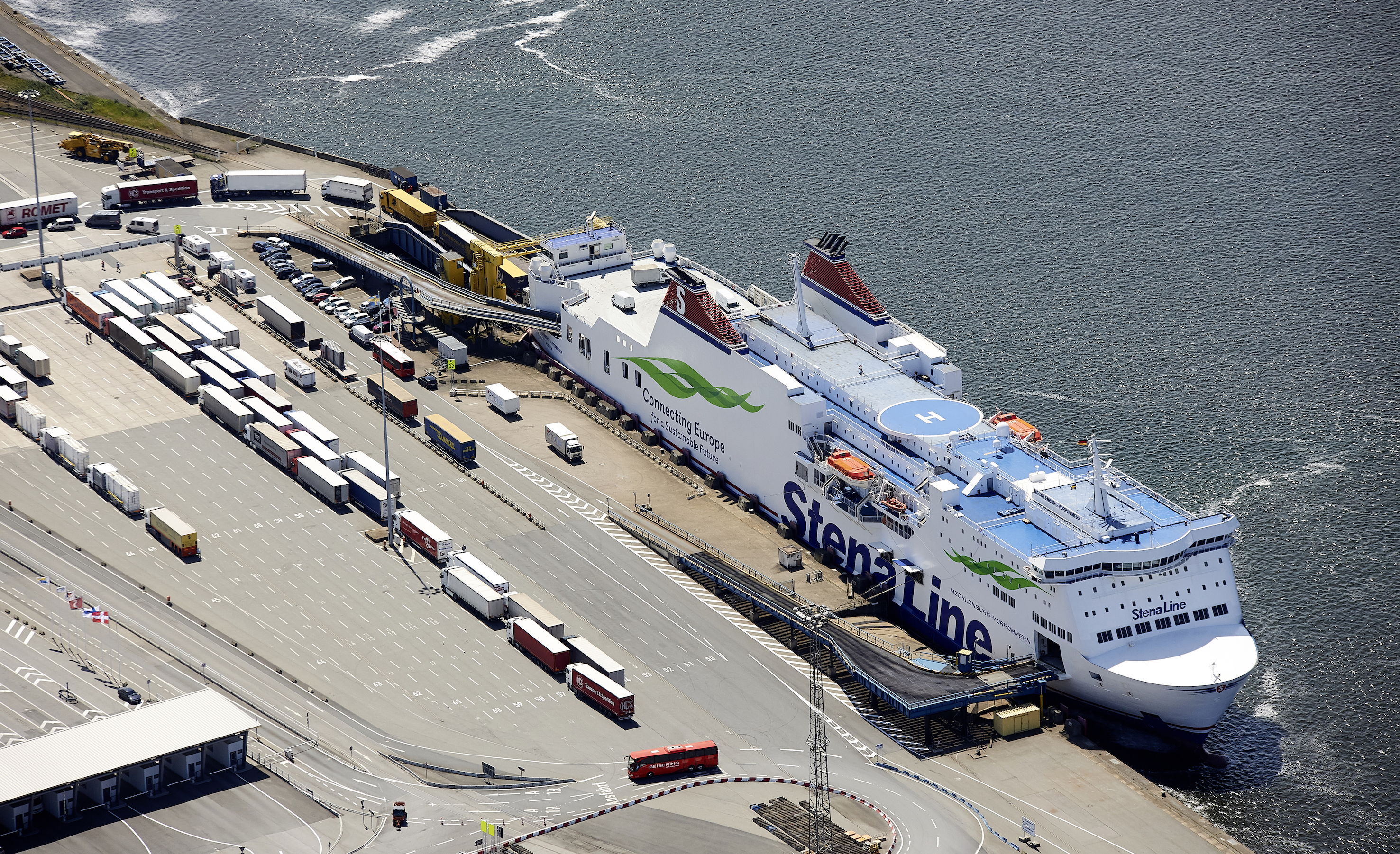 Stena Line bekennt sich zum Standort Rostock, stärkt Fährverkehr nach Trelleborg