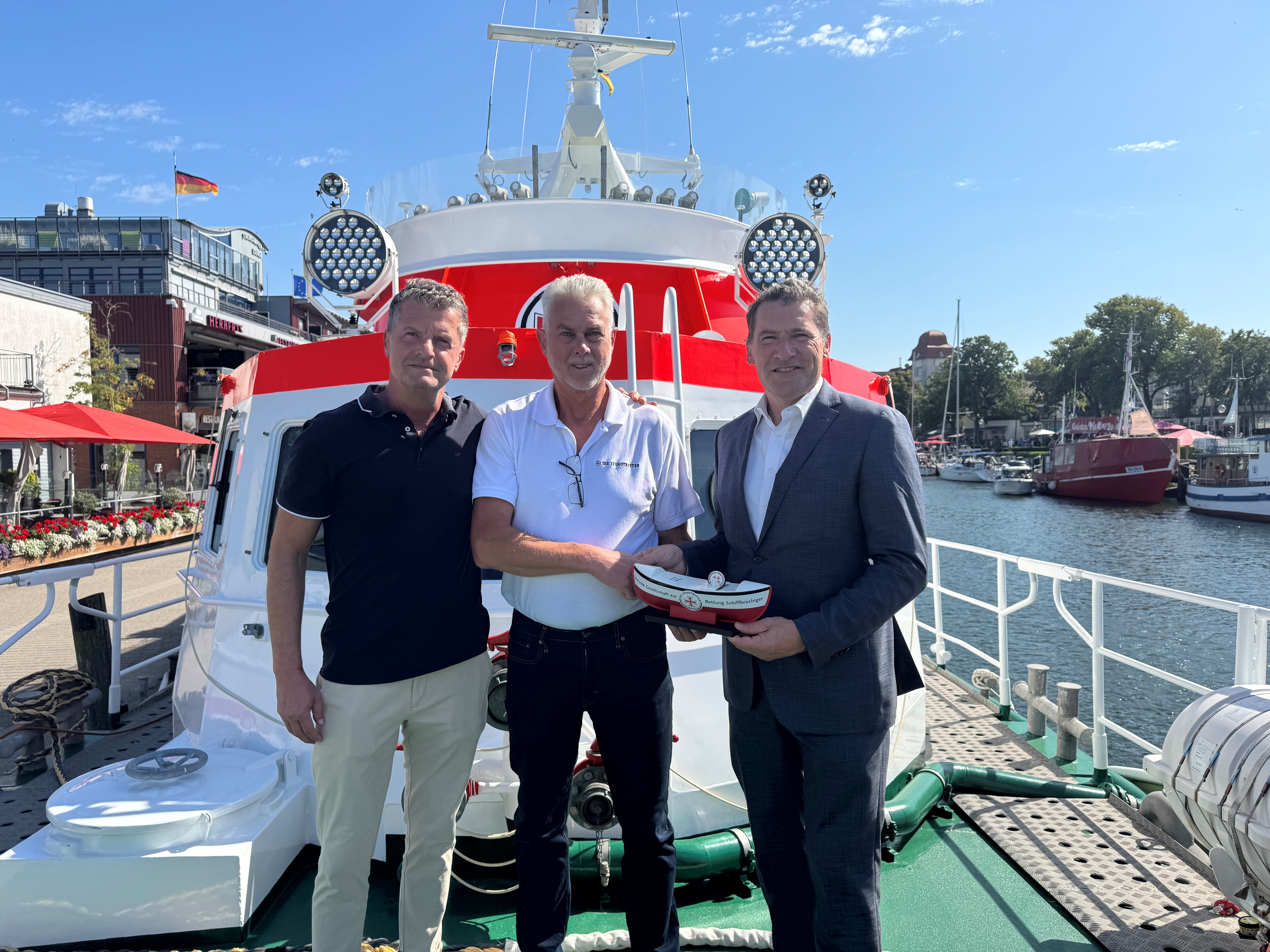 Gemeinsam feiern, gemeinsam helfen